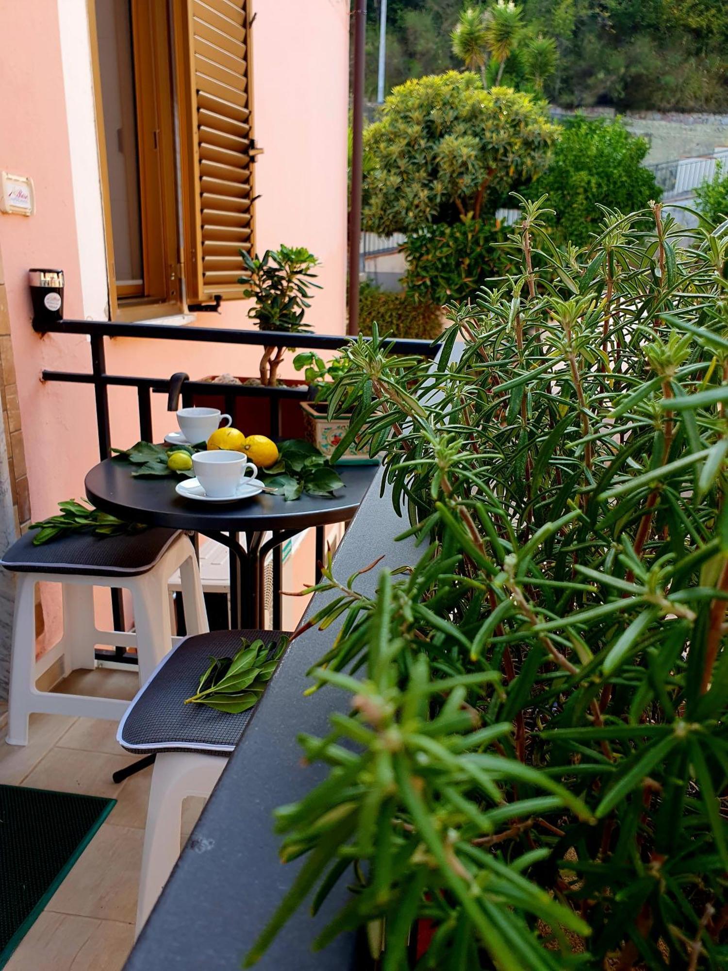 Casa Vacanze Rosy "Nel Verde" Палинуро Номер фото