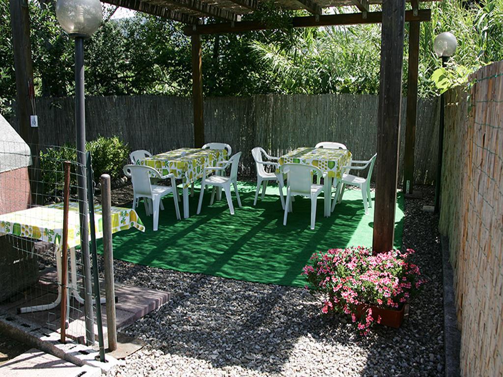 Casa Vacanze Rosy "Nel Verde" Палинуро Номер фото